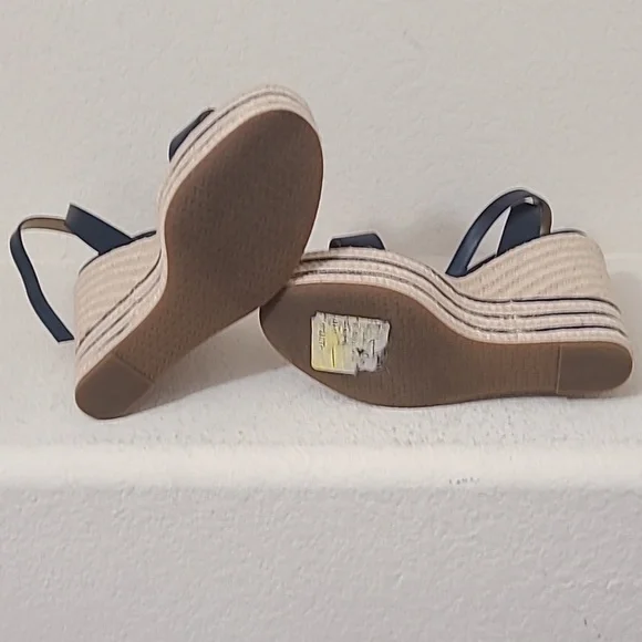 Michael Kors Navy Wedges - Picture 6 of 6